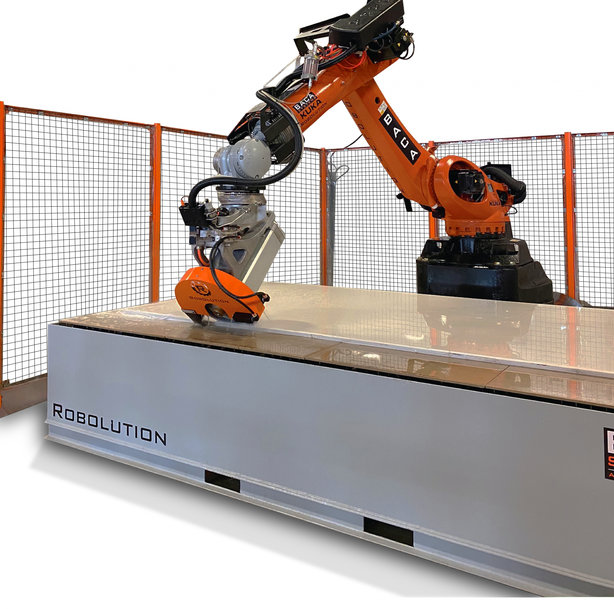 Innovative solutions in the stone cutting industry: 100 robots for BACA Systems in North America